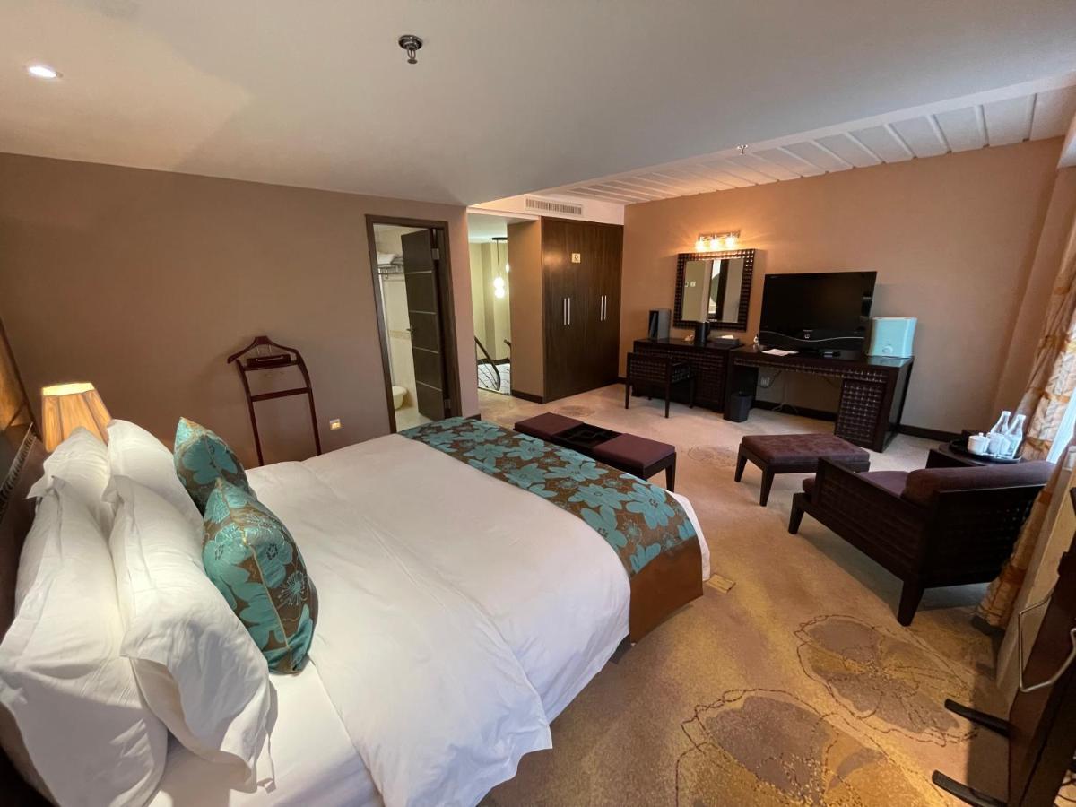 Weiselect Wanghu Hotel Kunming Luaran gambar